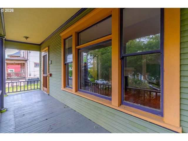 71 Ne SAN RAFAEL St, Portland, OR 97035