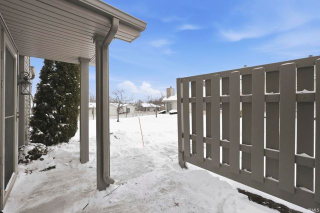 7883 Harrisburg Lane, Fort Wayne, IN 46835