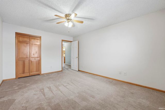 7883 Harrisburg Lane, Fort Wayne, IN 46835