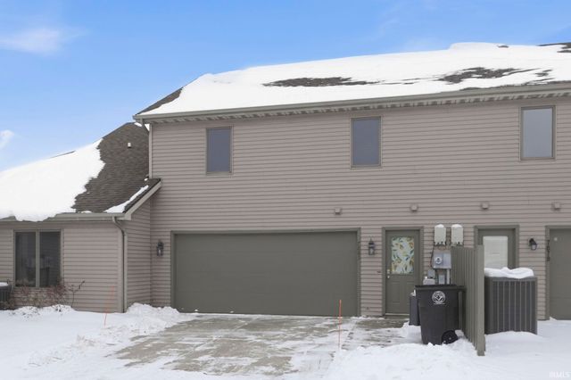 7883 Harrisburg Lane, Fort Wayne, IN 46835