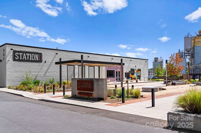 1024 Pryor Street, Charlotte, NC 28208