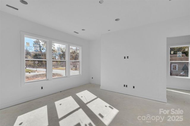 1024 Pryor Street, Charlotte, NC 28208