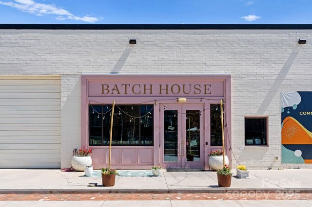 1024 Pryor Street, Charlotte, NC 28208