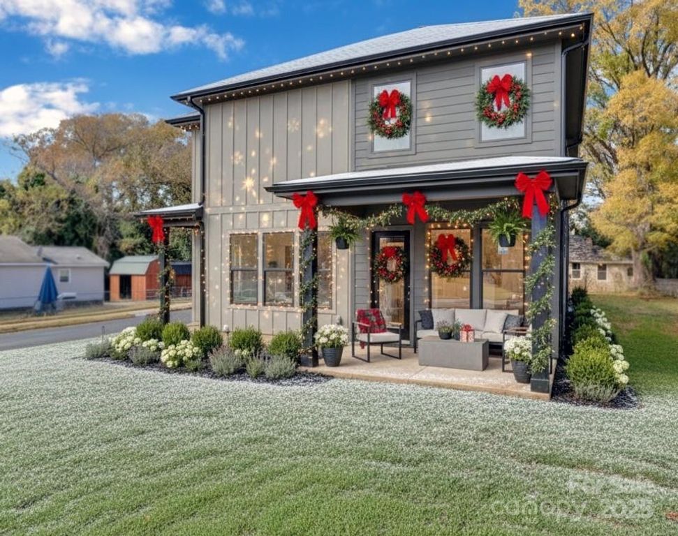 1024 Pryor Street, Charlotte, NC 28208