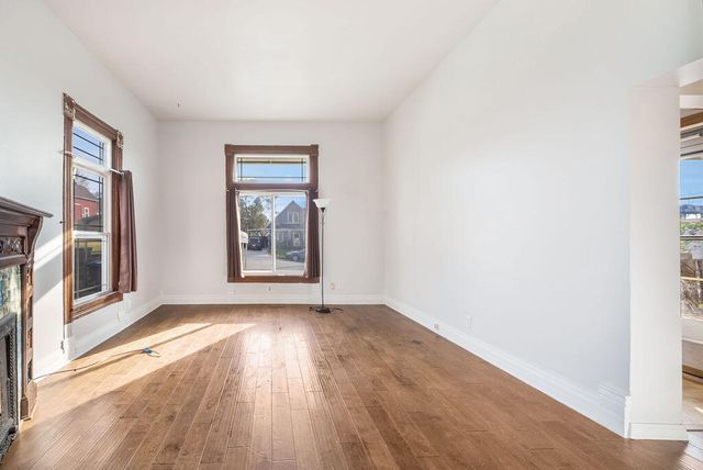 232 10TH Avenue, Council Bluffs, IA 51503