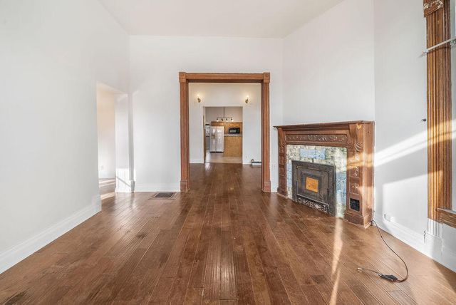 232 10TH Avenue, Council Bluffs, IA 51503