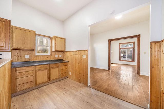 232 10TH Avenue, Council Bluffs, IA 51503