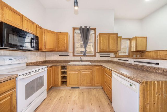 232 10TH Avenue, Council Bluffs, IA 51503