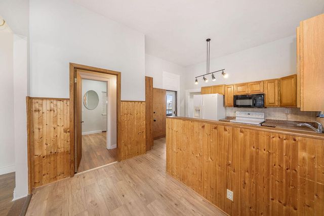 232 10TH Avenue, Council Bluffs, IA 51503