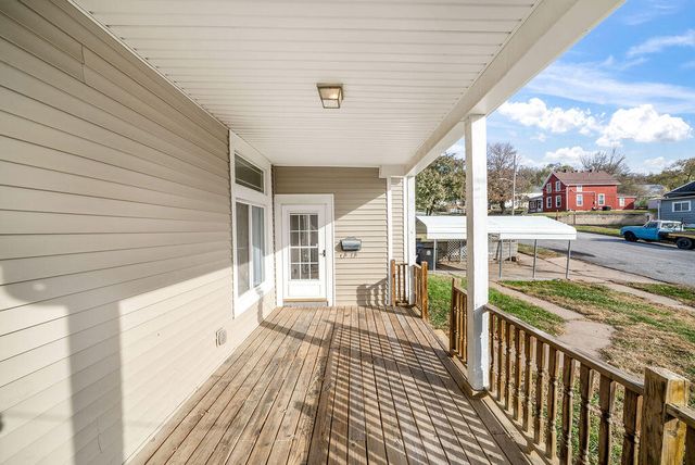 232 10TH Avenue, Council Bluffs, IA 51503