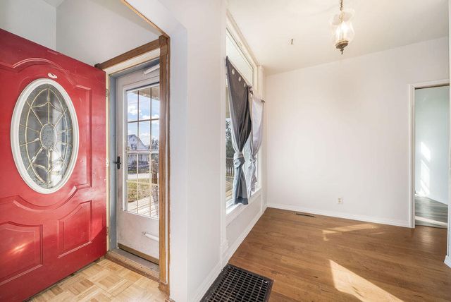 232 10TH Avenue, Council Bluffs, IA 51503