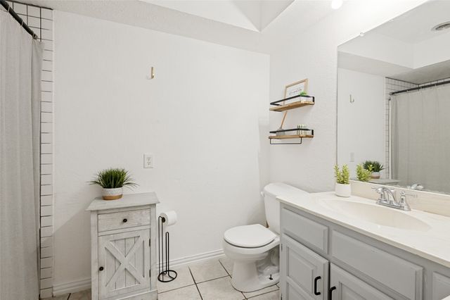 1318 Halifax Street, Grand Prairie, TX 75050