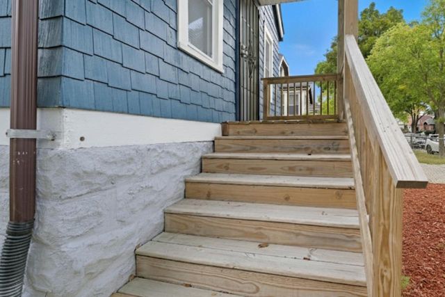 4813 N 36th STREET, Milwaukee, WI 53209