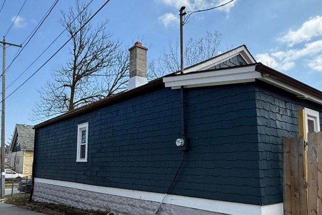 4813 N 36th STREET, Milwaukee, WI 53209