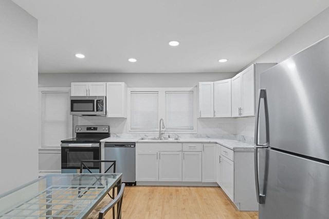 4813 N 36th STREET, Milwaukee, WI 53209