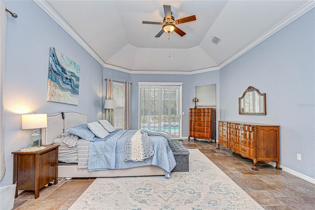 5201 LAUREL POINTE DRIVE, Valrico, FL 33594