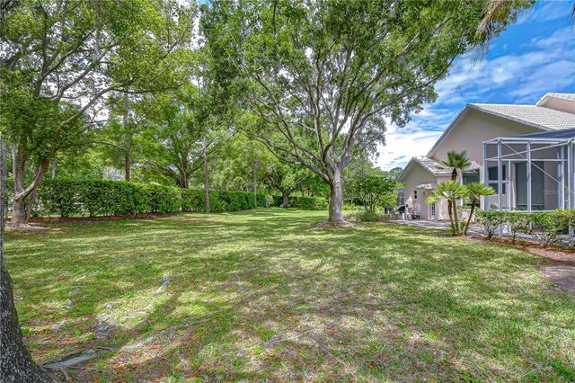 5201 LAUREL POINTE DRIVE, Valrico, FL 33594