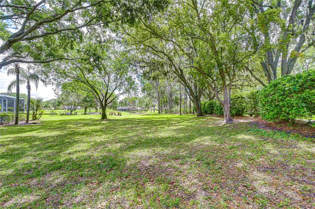 5201 LAUREL POINTE DRIVE, Valrico, FL 33594