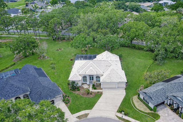 5201 LAUREL POINTE DRIVE, Valrico, FL 33594