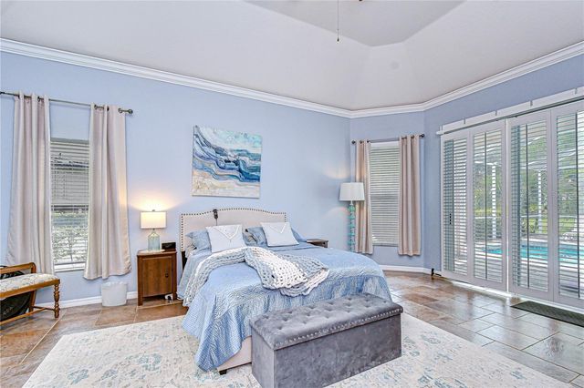 5201 LAUREL POINTE DRIVE, Valrico, FL 33594