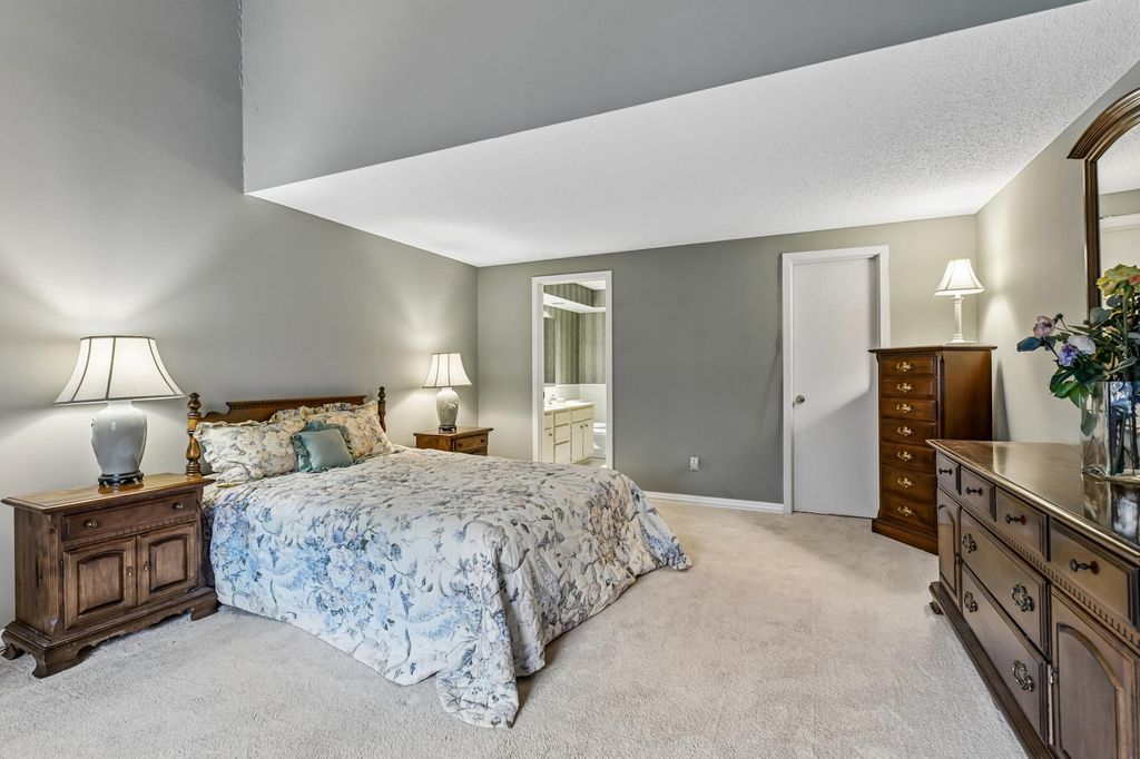 17835 Tioga Trail, Minnetonka, MN 55391 — photo 5