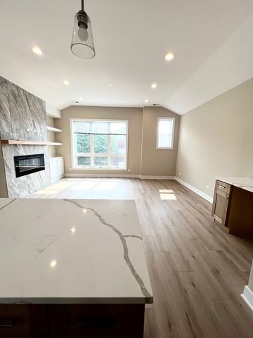4934 S Champlain Avenue 3, Chicago, IL 60615