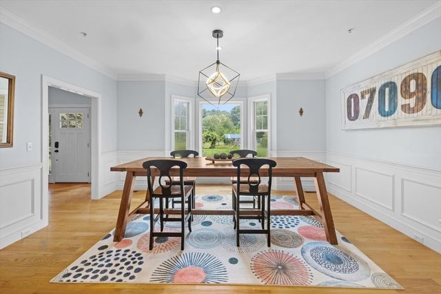 12 Trillium Way, Sudbury, MA 01776