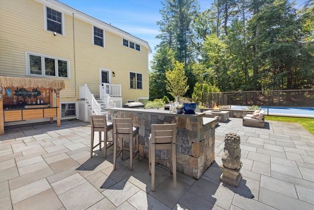 12 Trillium Way, Sudbury, MA 01776