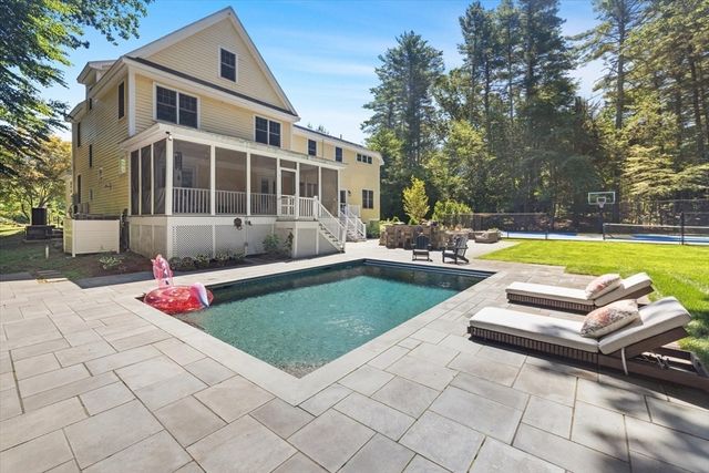 12 Trillium Way, Sudbury, MA 01776