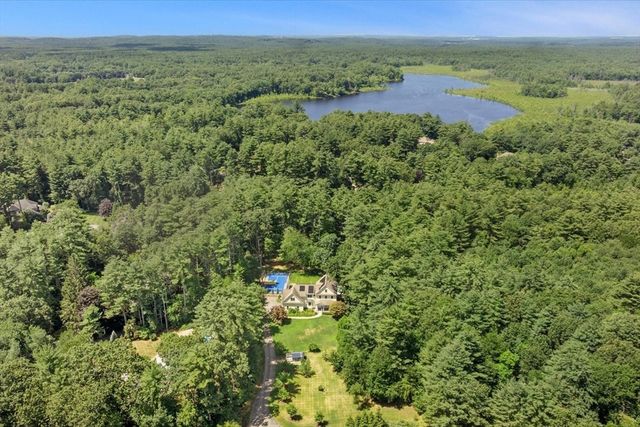 12 Trillium Way, Sudbury, MA 01776