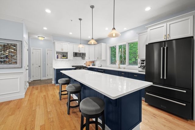 12 Trillium Way, Sudbury, MA 01776