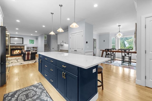 12 Trillium Way, Sudbury, MA 01776