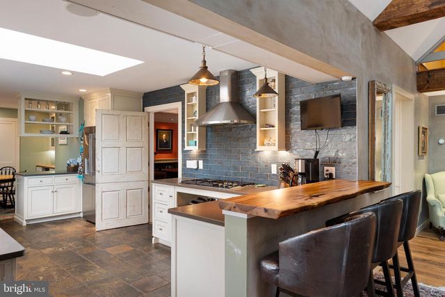 21 HOLLY LN, Wilmington, DE 19807