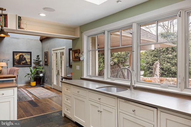 21 HOLLY LN, Wilmington, DE 19807