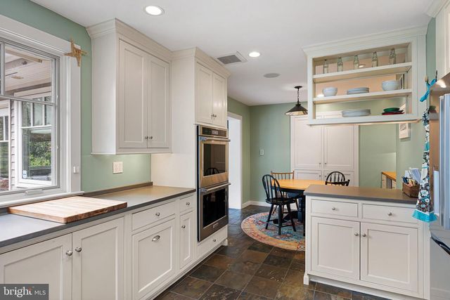 21 HOLLY LN, Wilmington, DE 19807