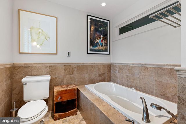 21 HOLLY LN, Wilmington, DE 19807