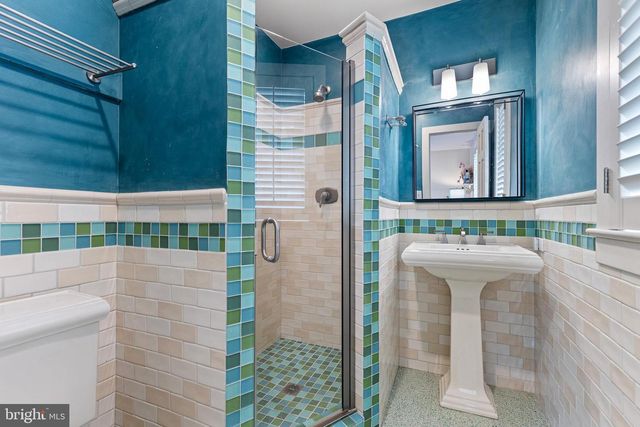 21 HOLLY LN, Wilmington, DE 19807