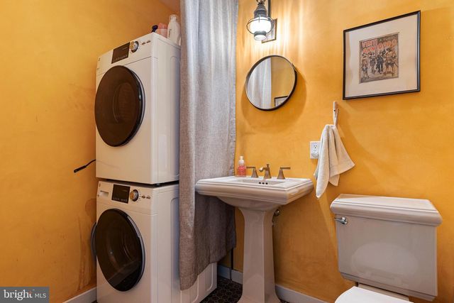 21 HOLLY LN, Wilmington, DE 19807