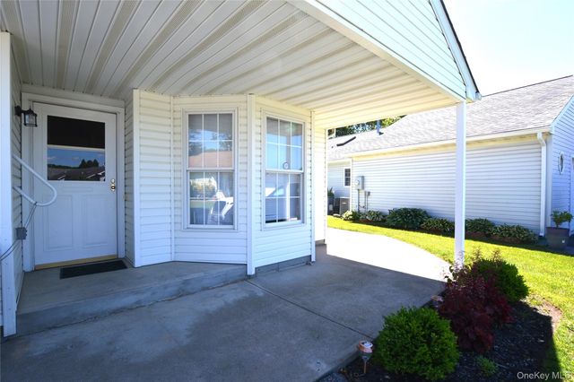 5190 Village Circle E, Manorville, NY 11949