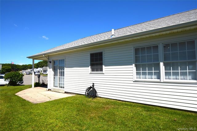 5190 Village Circle E, Manorville, NY 11949