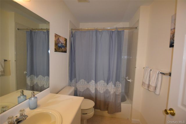 5190 Village Circle E, Manorville, NY 11949