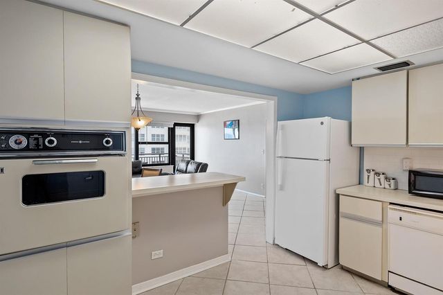 3800 Galt Ocean Drive 607, Fort Lauderdale, FL 33308