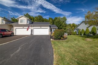 3639 Black Brant Drive, Clay, NY 13090