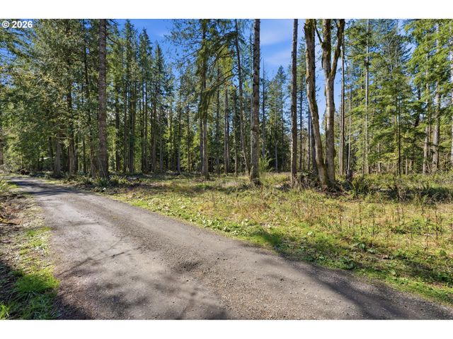 57214 E MARMOT Rd, Sandy, OR 97055