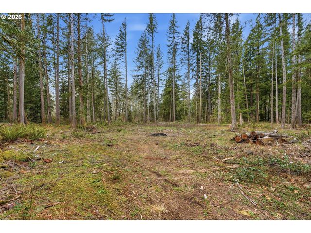 57214 E MARMOT Rd, Sandy, OR 97055
