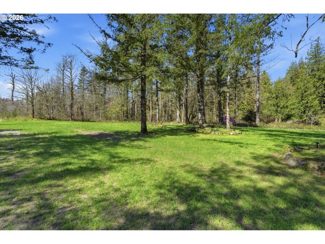 57214 E MARMOT Rd, Sandy, OR 97055