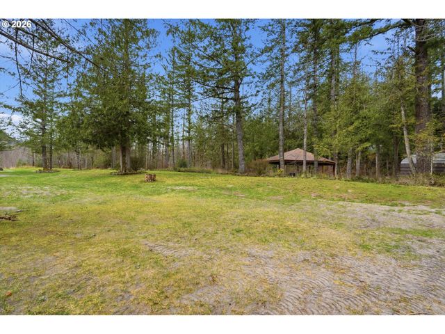 57214 E MARMOT Rd, Sandy, OR 97055