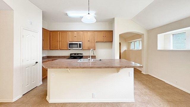 624 Vickie Street, Crowley, TX 76036