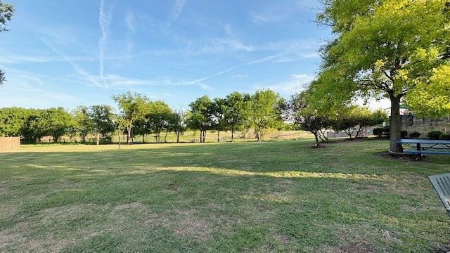 624 Vickie Street, Crowley, TX 76036