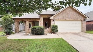 624 Vickie Street, Crowley, TX 76036